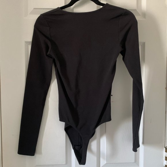Wilfred Aritzia Free Mayowa Black Lace Up Bodysuit, Size Medium - Picture 8 of 12